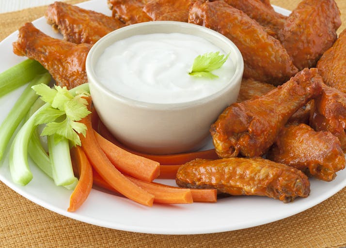 Buffalo Wingwith Ranch cropped